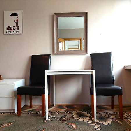 City Center Pitstop Apartment Варшава Екстериор снимка