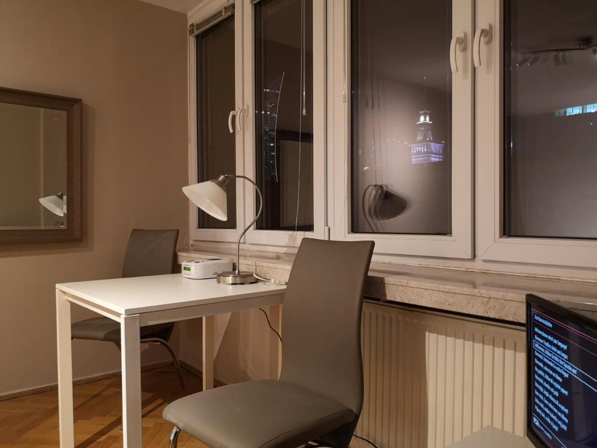 City Center Pitstop Apartment Варшава Екстериор снимка