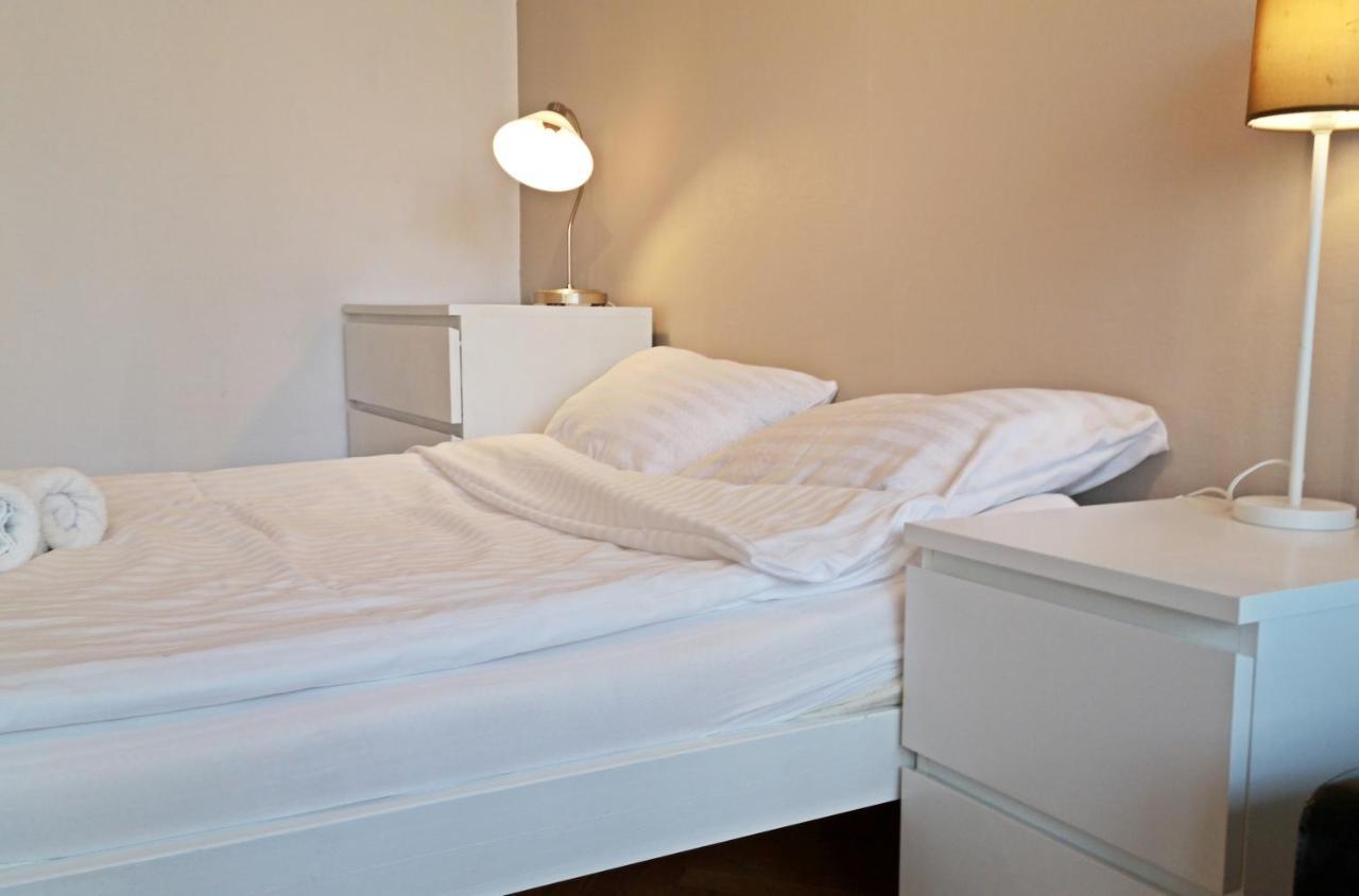 City Center Pitstop Apartment Варшава Екстериор снимка